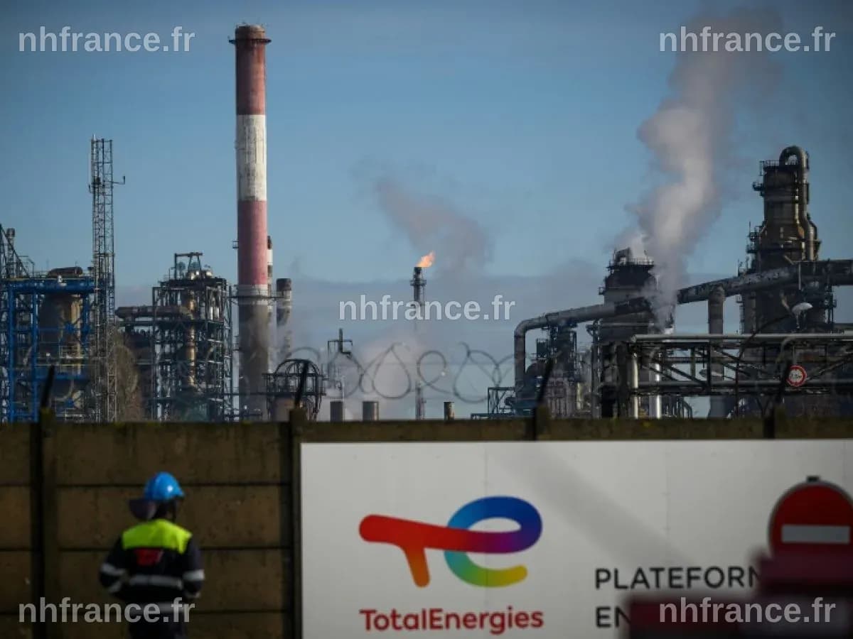 Le PDG de TotalEnergies face aux étudiants : "Vous êtes contents que je produise du pétrole pour vous fournir de l'essence"