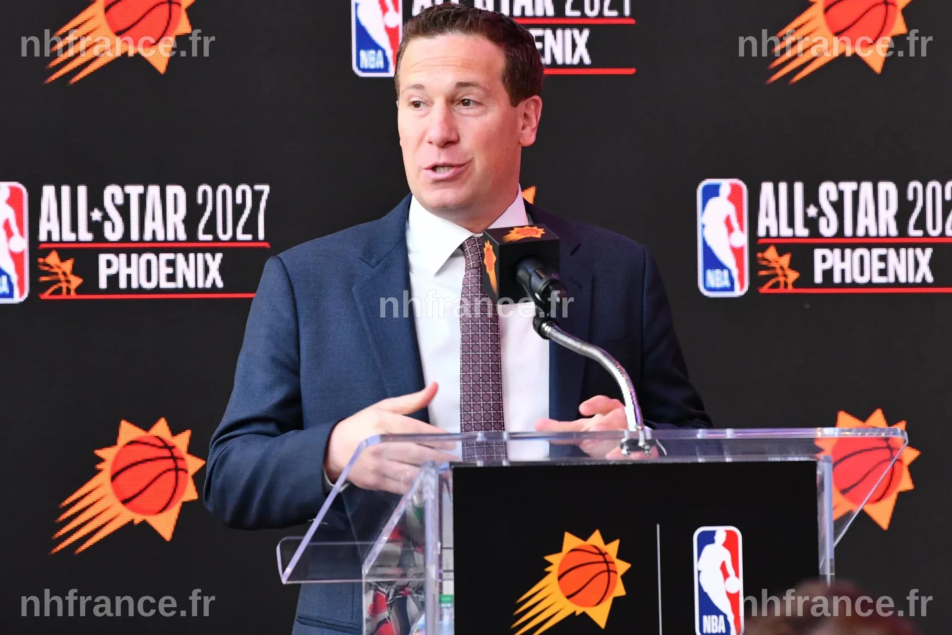 Mat Ishbia, propriétaire des Suns, appelle à une meilleure impartialité lors de la série contre le Thunder