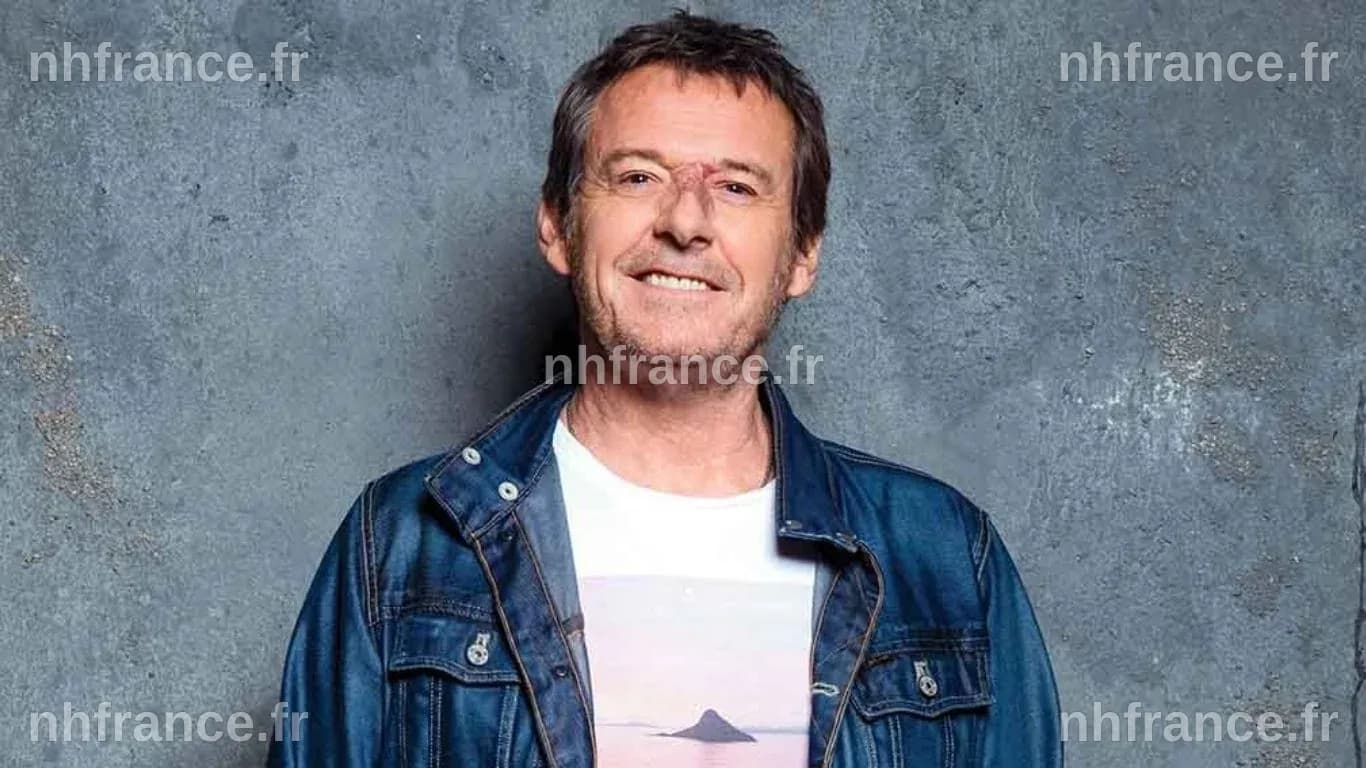Jean-Luc Reichmann sur le plateau de télévision