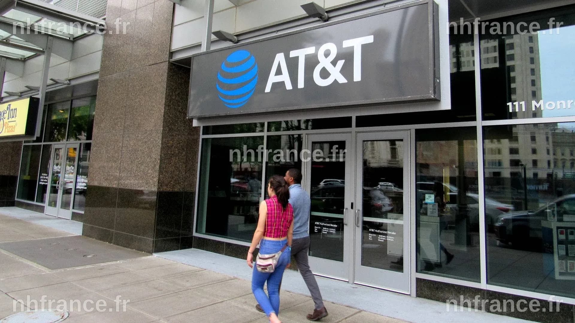AT&T CEO hopes new offers will restore customer loyalty