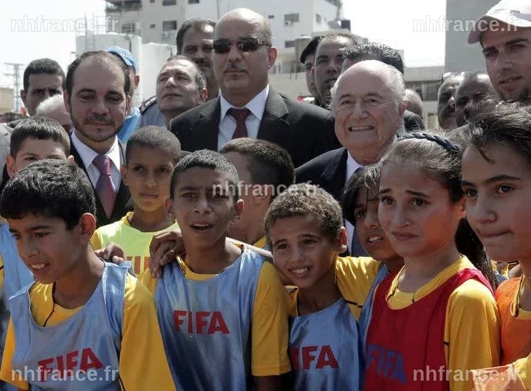 Le président de la Fédération palestinienne de football s'oppose au vice-président israélien lors du Congrès de la FIFA