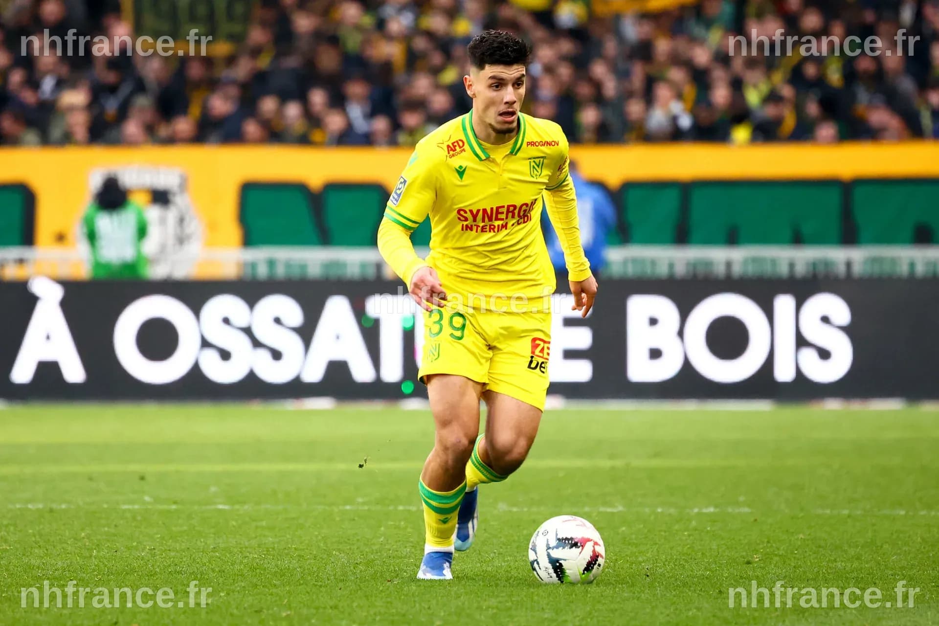 Nantes inflige une défaite cuisante à l'OM grâce à Abline et Ganago, relançant ses espoirs de maintien