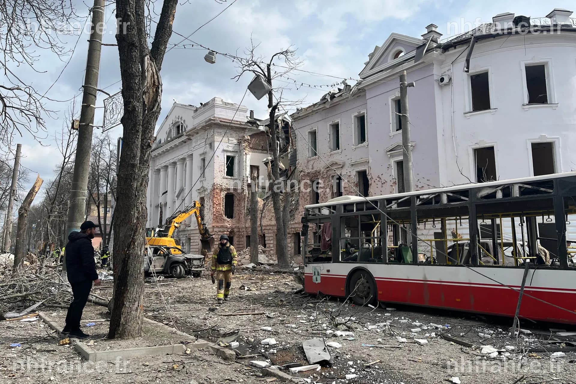 Des dizaines de victimes dans les frappes russes sur l'Ukraine, quelques heures avant le cessez-le-feu
