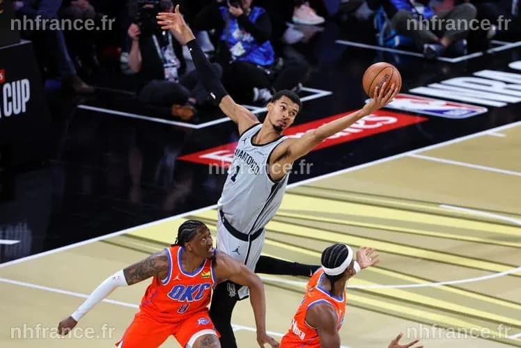 Victor Wembanyama se qualifie pour sa première finale de Conférence NBA avec les Spurs - Le Monde.fr
