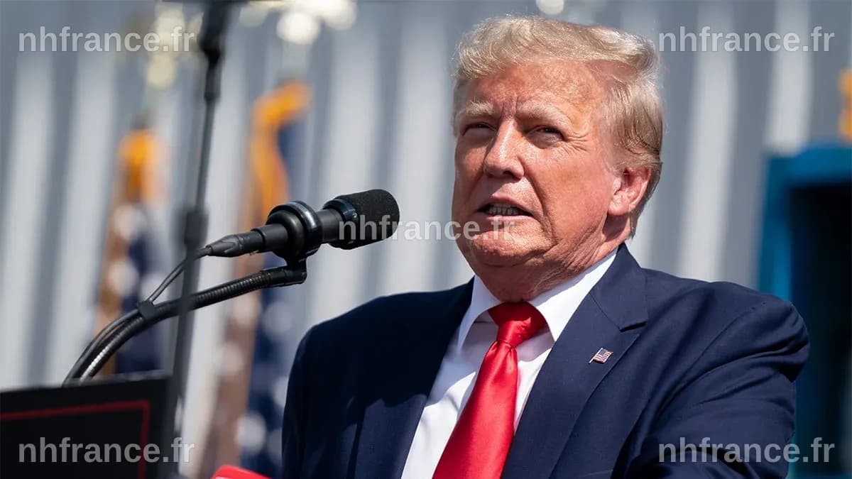 Trump Blasts 'Disloyal' Senator Who Voted To Impeach Him, Urges Votes For Challenger On Morning Of GOP Primary